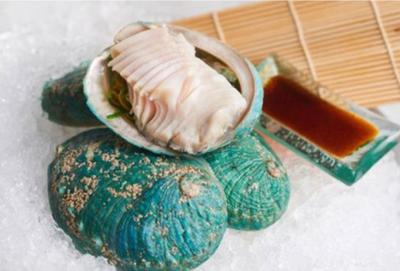 Bào ngư Úc ngọc bích – Giao sống nguyên con (Tùy chọn size)